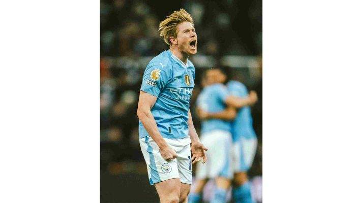 Kevin De Bruyne đá tốt bằng hai chân