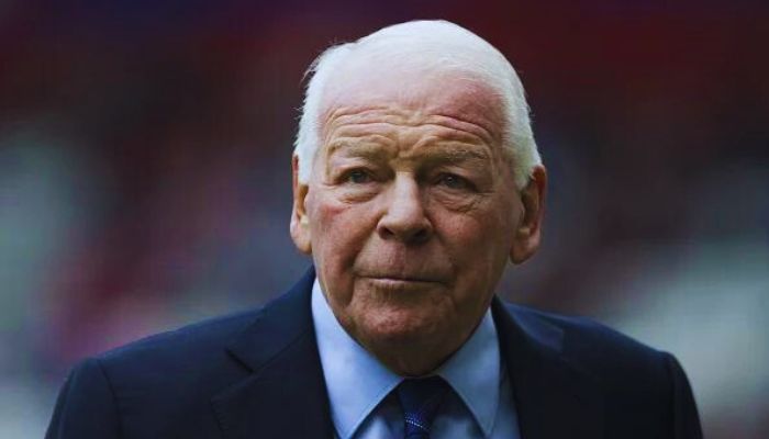 Dave Whelan có khối tài sản 210 triệu USD