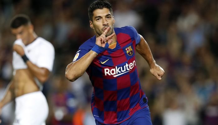 Tiền vệ cắm Luis Suárez